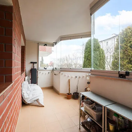 Metro Kabaty Deluxe Apartment Warsaw
