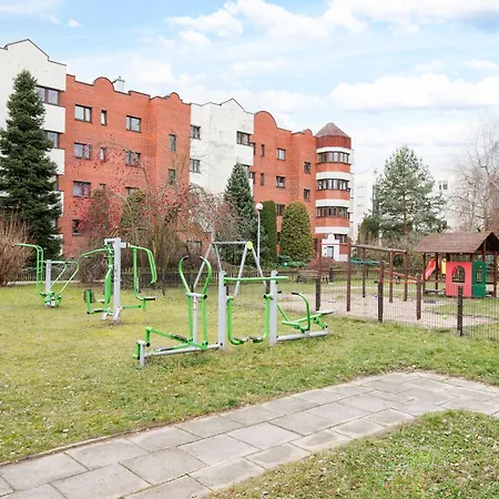 Metro Kabaty Deluxe Apartment Warsaw